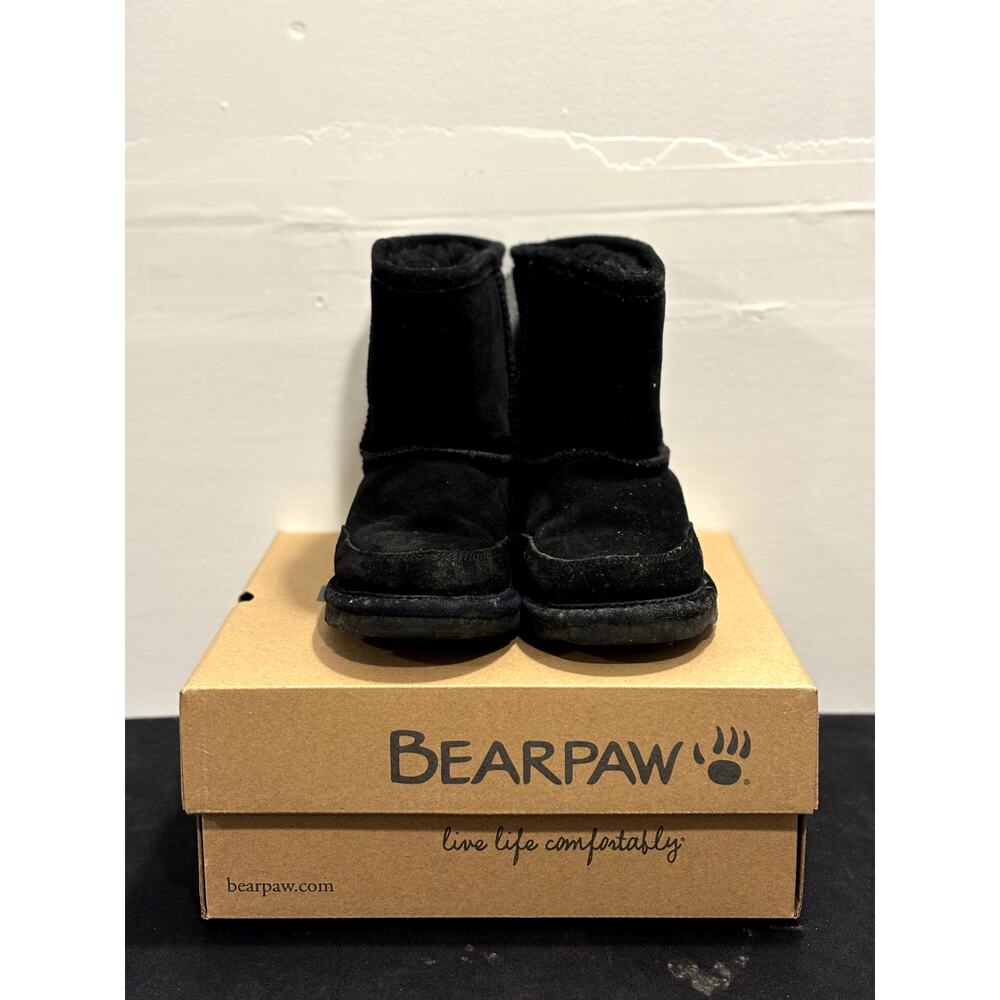 BEARPAW Brady Youth Black Size 3 with box